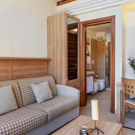 بيت للعطل Scenic Loft In Near Museo Della Lana سكانو