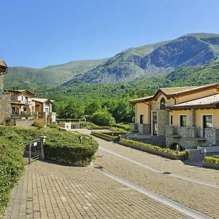 بيت للعطل Scenic Loft In Near Museo Della Lana سكانو